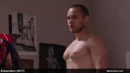 El famoso Danny Walters posa desnudo para «Painteres»