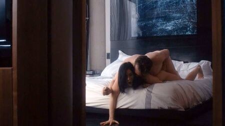 Sarah Silverman practicando sexo anal desnuda en ScandalPlanetCom