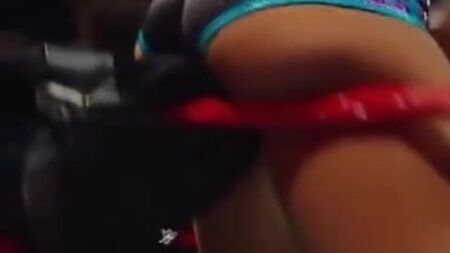 WWE - Alexa Bliss tiene un trasero y un par de pechos increíbles