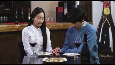 PELÍCULA PARA ADULTOS COREANA DE CATEGORÍA 3: «Familia obscena» (2015)