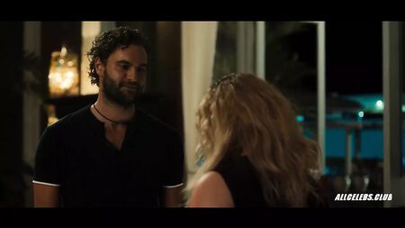 Amy Schumer y Moani Hara en «Snatched»