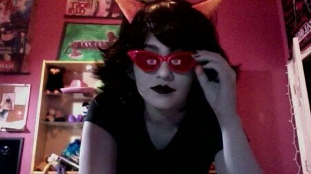 El «peestuck» (nudestuck) de Semeterezi Terezi