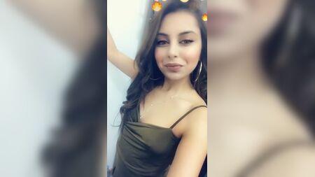 Una chica india de Leicester - disponible para citas - vídeo 2