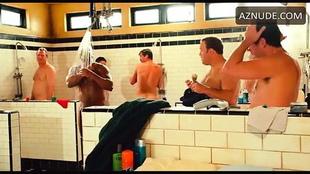Ving Rhames desnudo en la ducha