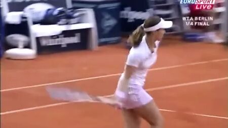 Martina Hingis, una bomba