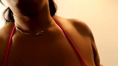 Sofía Rose mide su aumento de peso (BBW)