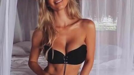 Hannah Polites: Lencería sensual