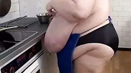 LA SEÑORA INGA Y SUS TETAS GIGANTES - VOLUMEN 2