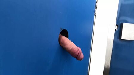 Glory Hole real en un lugar público - Dinamarca