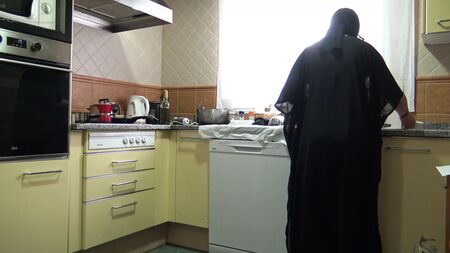 Arabia Saudí: sexo casero, follando duro con la mujer