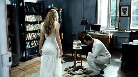 La aventura entre la profesora y la madre - Escena