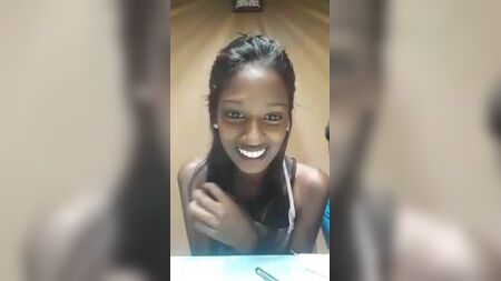 Chica sexy haciéndose selfies 40.MP4