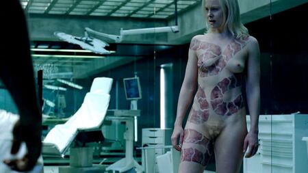 La escena de desnudo de Ingrid Bolso Berdal en «Westworld» - ScandalPlanetCom