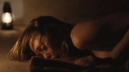 Elizabeth Olsen - Martha Marcy May Marlene 2011