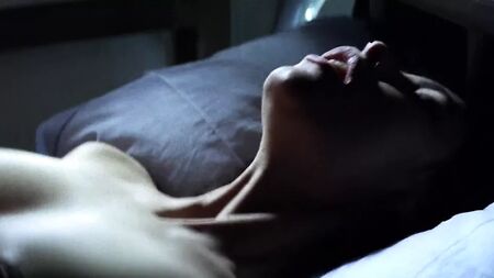 Mathilda May - «La teta y la luna» 02