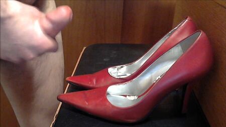 Zapatos de tacón de cuero rojo de Nine West