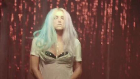 Ke$ha - Dirty Love (Explicita)