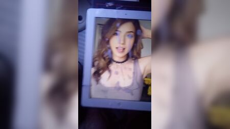 ¡Pokimane gimiendo en un tributo al semen!