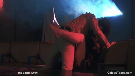 Tristan Risk completamente desnudo