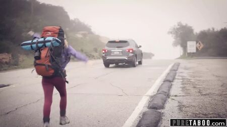 PURE TABOO: Los hermanos Backwoods se follan a dos una autostopista varada