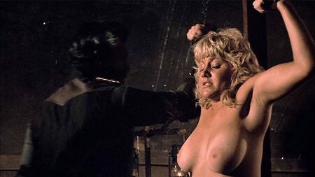 Lynda Wiesmeier desnuda en «Wheels of Fire» en ScandalPlanet.Com