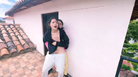 Me acuesto con mi exnovia; ella se me ofreció