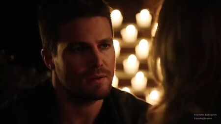 18+ Arrow 3x20: Escena de sexo entre Oliver y Felicity