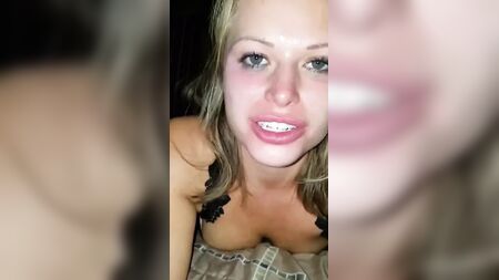 Una guarra amateur le chupa el coño a su amiga