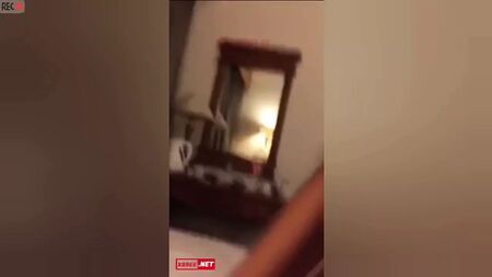 Chica india, orgasmo con eyaculación femenina