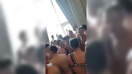 Fiesta orgía en un crucero gay