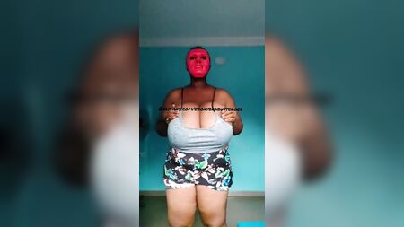 Ebony, eres una fanfarrona
