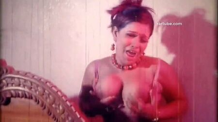 Canción de desnudos en bengalí – Arbaz y Pinky