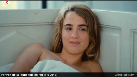 Adèle Haenel y Noémie Merlant: escenas de sexo eróticas y desnudos
