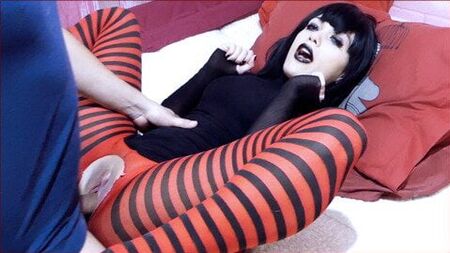 La hermanastra gótica más sexy - Mavis Cosplay