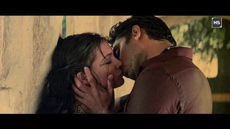 Lara Dutta: escenas de besos apasionados en 1080p