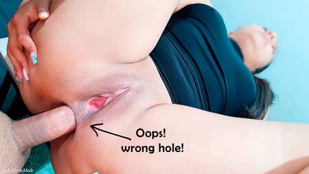 ¡Dios mío, ese no es el agujero! ... ¡Ha sido difícil! - Anal accidental