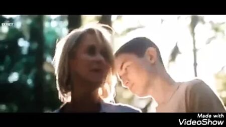 La historia de una mujer madura y un joven