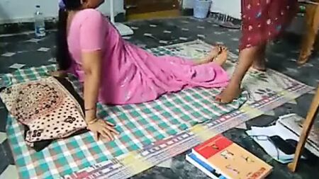 Sailaja, profesora de telugu 4