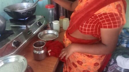 Las tetas de la tía tamil