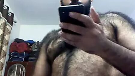 Karthik84hairy, un indio peludo y sexy