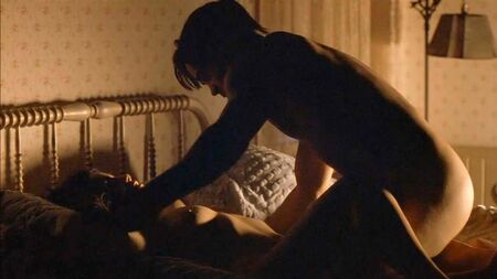 Escena de sexo con Salma Hayek desnuda en «Ask The Dust» en ScandalPlanetCom