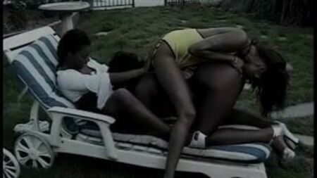 Vídeo de mujeres negras practicándose sexo oral entre ellas