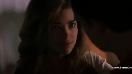 Denise Richards y Neve Campbell - Wild Things (1998)