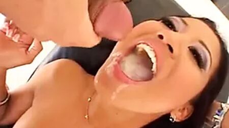 Lily Thai se traga cuatro corridas