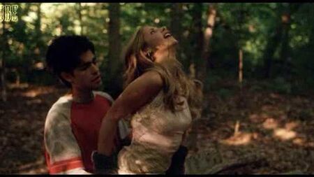 Escena de sexo de Sarah Michelle Gellar en ScandalPlanet.Com