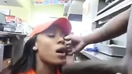 Culo grande en Popeyes