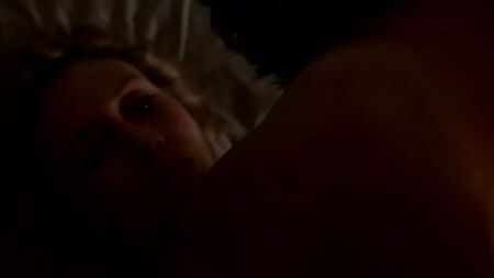 Vera Farmiga desnuda en «Never Forever» (2007)
