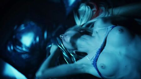 Hunter Schafer - Euphoria, temporada 1, episodio 7 (2019)