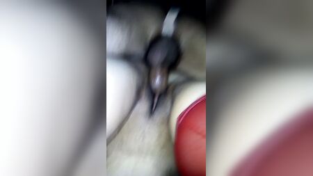 Mira cómo se folla a AM en el coche