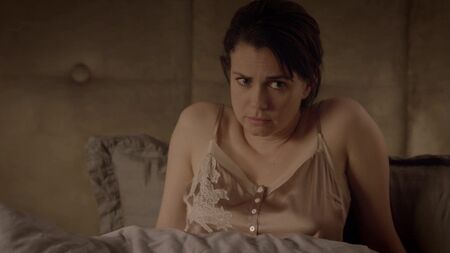 Mia Kirshner - «La trampa de la gestación subrogada» 02